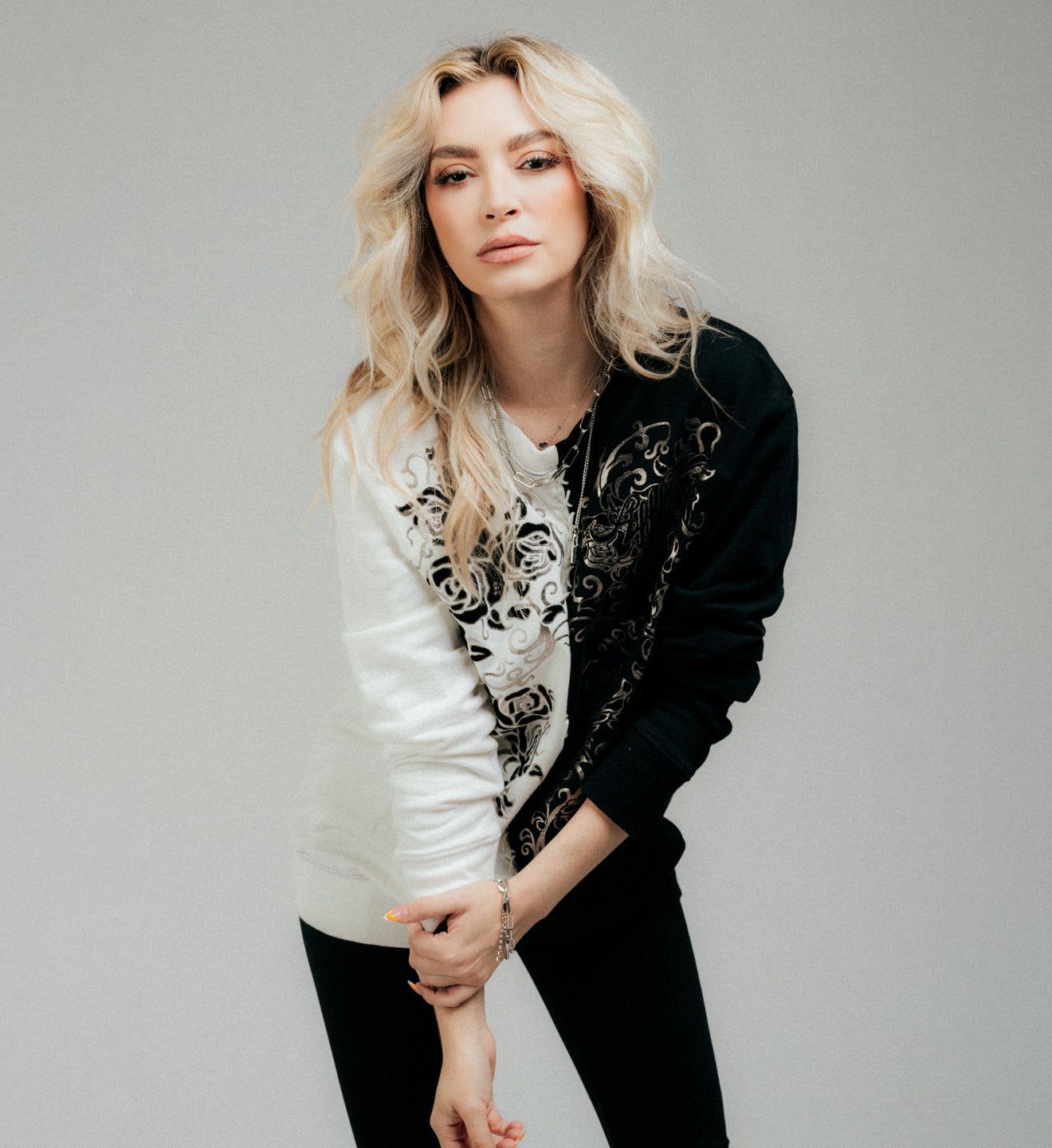 Praise Roses - Affliction Clothing